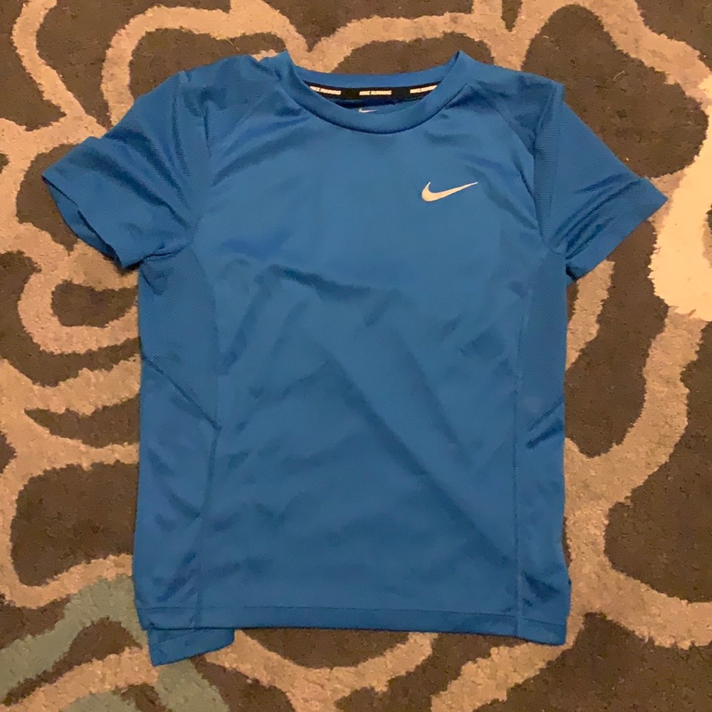 Blue nike t-shirt